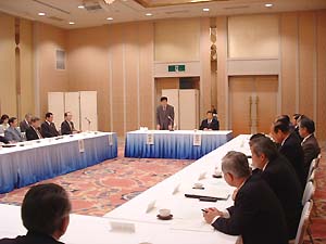 土地開発公社の会議の様子